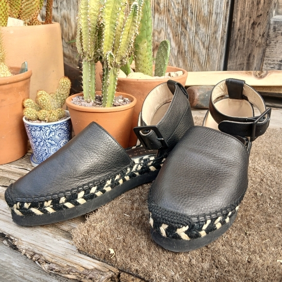 Palomitas Ankle Strap Flats Size 39 - Picture 1 of 5